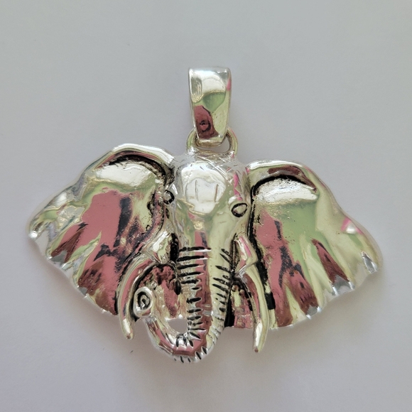 Elephant Pendant Charm Silver Plated Trunk Up 2 In Jewelry - Picture 2 of 4